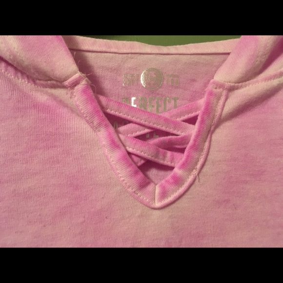 Girls pink top - Picture 3 of 7